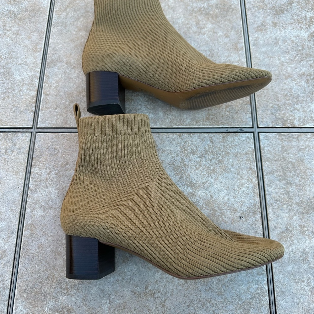 Everlane The Glove Boot - Picture 10 of 16